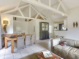 Bungalow With a Terrace at Bedafse Bergen