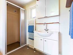 Well-kept Chalet With Dishwasher, in Noordwijk Near the Sea