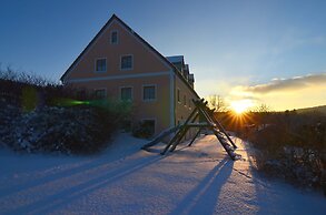 Spacious Apartment With Sauna in Schonsee
