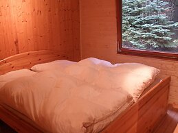 Tidy Furnished Wooden Chalet near Forest