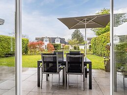 Well Furnished Villa With Garden Near the Beach