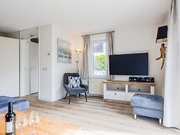 Well Furnished Villa With Garden Near the Beach