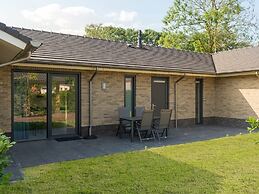 Atmospheric Bungalow Near the Veluwe