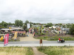 Modern Holiday Home With Conservatory