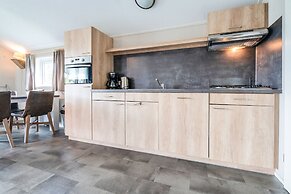 Glamping With Veranda Over Water