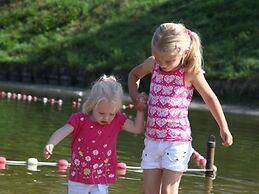 Cosy, Wooden Chalet With Dishwasher, in a Car-free Zone