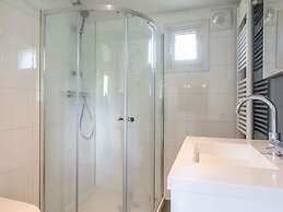 Cosy, Wooden Chalet With Dishwasher, in a Car-free Zone