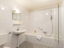 Comfortable Bungalow With Dishwasher, Near Hunebedcentrum