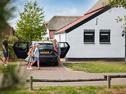 Farm Villa With Beautiful Garden, in Limburg