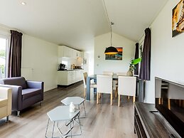 Comfortable Chalet, Dishwasher, Near the Sea in Noordwijk