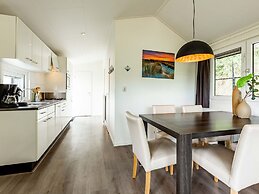 Comfortable Chalet, Dishwasher, Near the Sea in Noordwijk