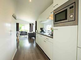 Comfortable Chalet, Dishwasher, Near the Sea in Noordwijk