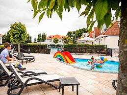 Comfortable Chalet, Dishwasher, Near the Sea in Noordwijk