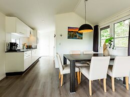 Comfortable Chalet, Dishwasher, Near the Sea in Noordwijk