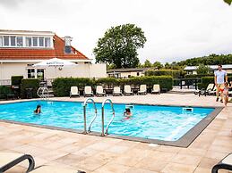 Comfortable Chalet, Dishwasher, Near the Sea in Noordwijk