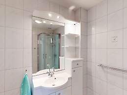 Well-kept Holiday Home With Roof Terrace