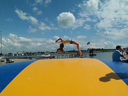 Well-kept Holiday Home With Roof Terrace