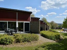 Well-kept Bungalow With Microwave Near Valkenburg