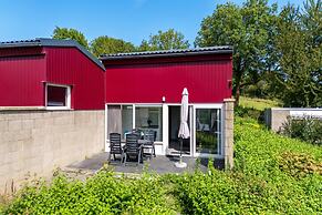 Well-kept Bungalow With Microwave Near Valkenburg