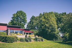 Well-kept Bungalow With Microwave Near Valkenburg