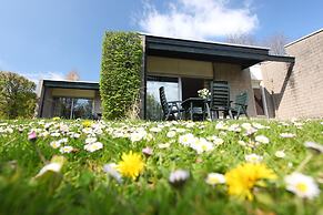 Well-kept Bungalow With Microwave Near Valkenburg