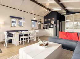 Modern Water Cottage With Microwave, in the Sneekermeer Area
