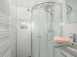 Comfortable Chalet With Dishwasher, in a Car-free Zone