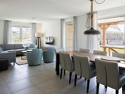 Luxurious Villa in Nieuwvliet With Sauna