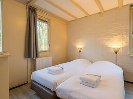 Comfortable Bungalow With Dishwasher, in De Maasduinen Area