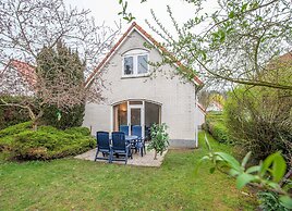 Villa in Arcen With Bath and Combi Microwave