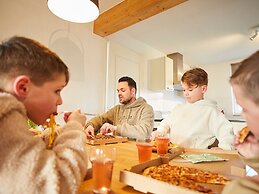 Comfortable Child-friendly Villa, in Limburg