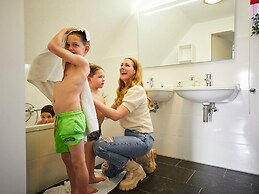 Comfortable Child-friendly Villa, in Limburg