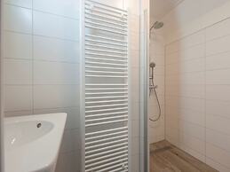 Luxurious Stately Villa With 3 Bathrooms, 1km From the Beach