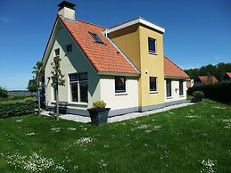 Villa in Sumar Near Town Center