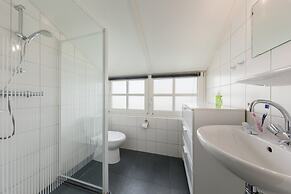 Giethoorn Villa With Modern Touch