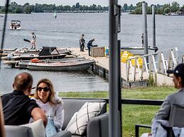 Chalet With Terrace at the Lake and Beach