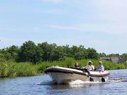 Luxious Water Villa With 3 Bathrooms, at the Frisian Lakes