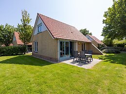 Child Friendly Villa With Enclosed Garden, Near Hoorn