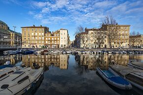 Saint Vitus Apartments with balcony