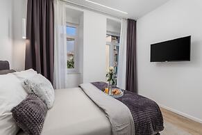 Saint Vitus Apartments with balcony
