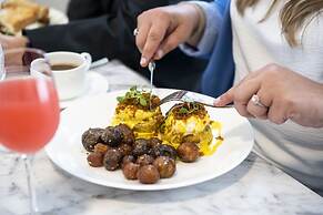 Hotel Canandaigua, Tapestry Collection by Hilton