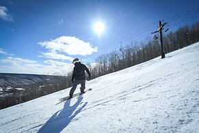Hotel Canandaigua, Tapestry Collection by Hilton