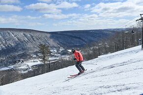 Hotel Canandaigua, Tapestry Collection by Hilton