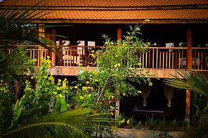 Farmhouse Resort & Spa