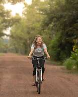 Farmhouse Resort & Spa