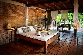 Farmhouse Resort & Spa