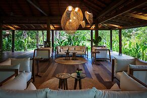 Farmhouse Resort & Spa