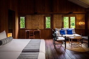 Farmhouse Resort & Spa