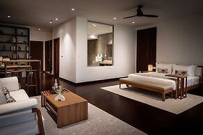 Farmhouse Resort & Spa