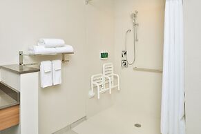 Fairfield Inn & Suites by Marriott Charlotte University Research Park